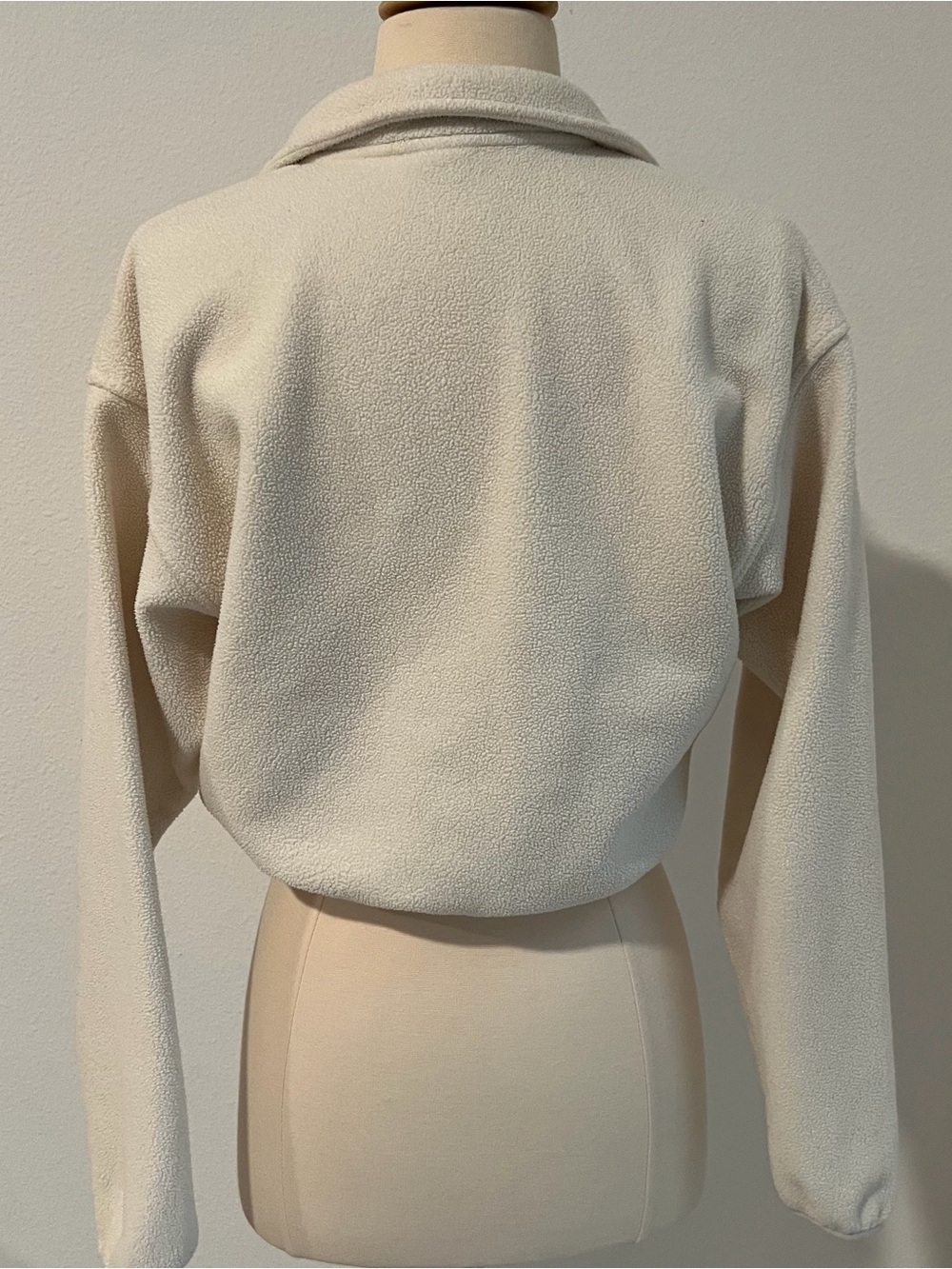 Aritzia Tna Polar 1/2 Zip Fleece Pullover Birch Cream XS Cropped Half Zip - Picture 5 of 11
